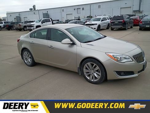 Used 2015 Buick Regal image 1