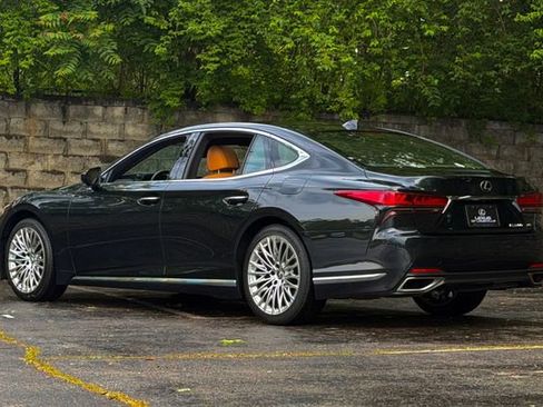 Certified 2024 Lexus LS 500 AWD image 8