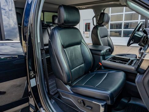 Used 2024 Ford F350 Lariat w/ Lariat Ultimate Package image 32