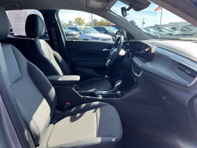 Used 2024 Buick Encore GX Preferred AWD/4WD image 11