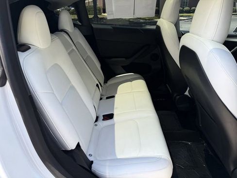 Used 2023 Tesla Model Y Performance AWD/4WD image 23