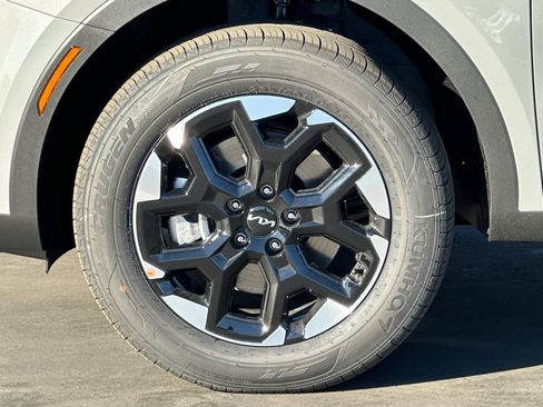 New 2026 Kia Sorento S image 25