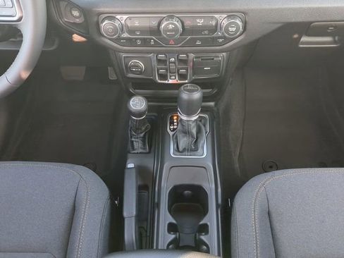 New 2026 Jeep Gladiator Sport image 20