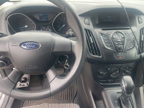 Used 2013 Ford Focus S FWD image 5
