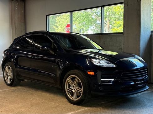 Used 2021 Porsche Macan AWD/4WD image 12