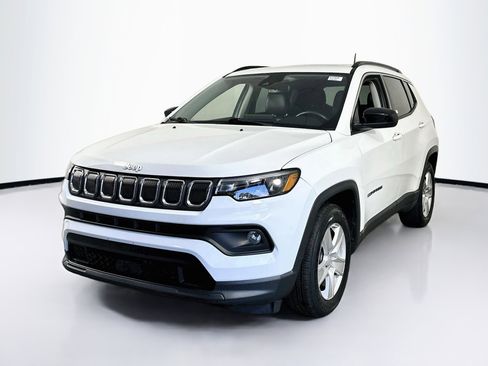Used 2022 Jeep Compass Latitude w/ Sun and Sound Group FWD image 1
