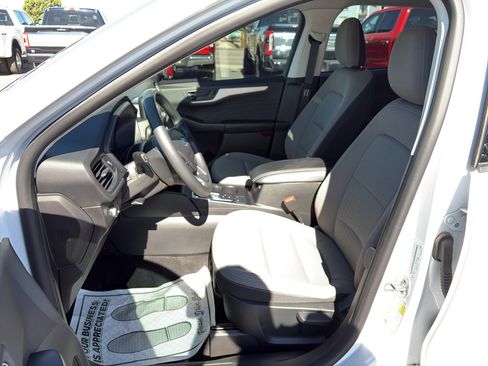 Used 2022 Ford Escape S AWD/4WD image 15