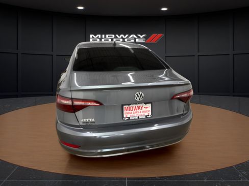 Used 2021 Volkswagen Jetta R-Line FWD image 6