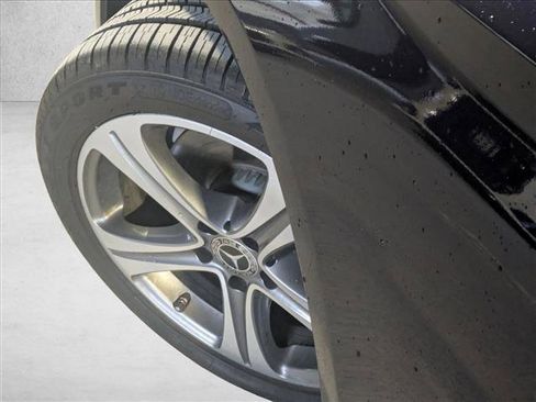 Used 2018 Mercedes-Benz E 300 image 10