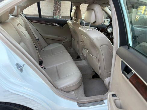 Used 2010 Mercedes-Benz C 300 Luxury image 14