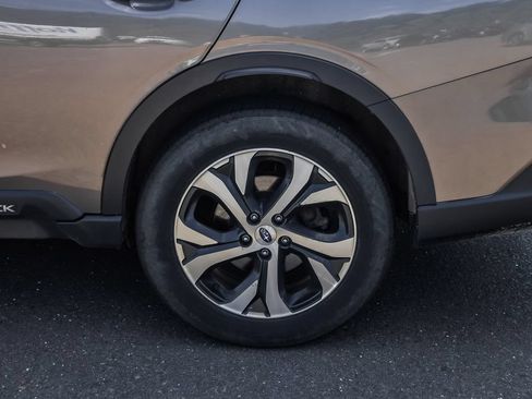 Used 2022 Subaru Outback Limited AWD/4WD image 10