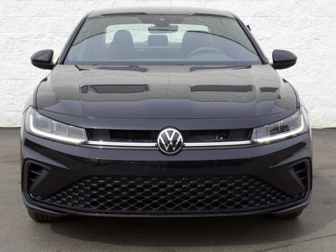 New 2026 Volkswagen Jetta Sport FWD image 2