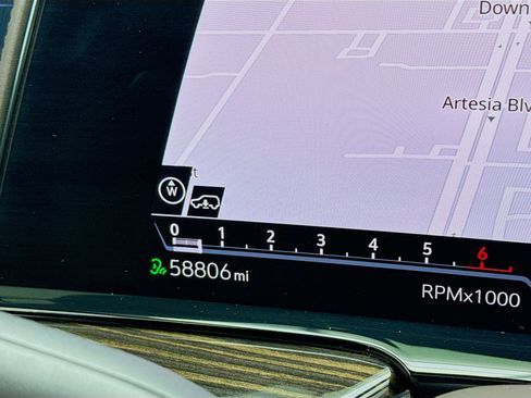 Used 2021 Cadillac Escalade ESV Sport w/ Driver Assist Tech Package image 8