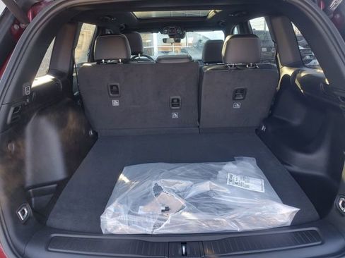 New 2025 Jeep Grand Cherokee Limited image 9