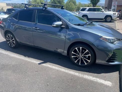 Used 2017 Toyota Corolla SE w/ SE Premium Package FWD image 1
