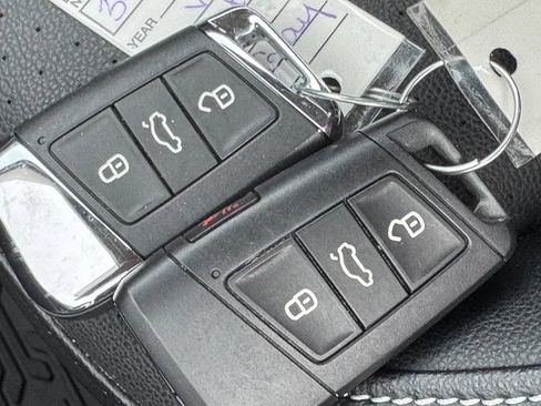 Used 2022 Volkswagen Jetta SE FWD image 24