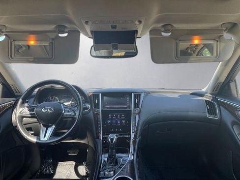 Used 2019 INFINITI Q50 Luxe w/ Essential Package (3.0T Luxe) AWD/4WD image 3