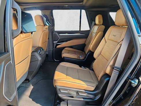 New 2026 Cadillac Escalade Luxury image 17