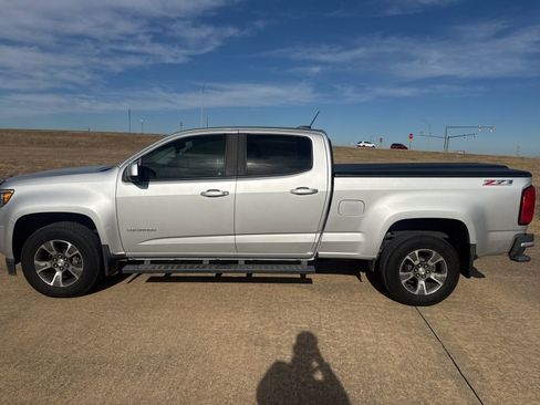 Used 2019 Chevrolet Colorado Z71 image 3