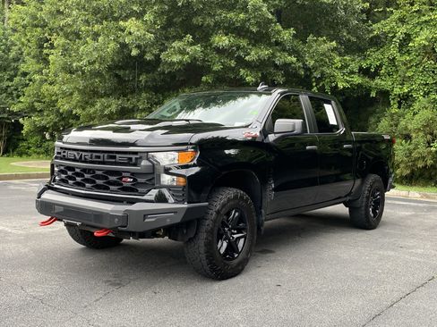 Used 2024 Chevrolet Silverado 1500 Custom Trail Boss AWD/4WD image 5