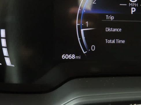 Used 2026 Toyota Corolla LE FWD image 24