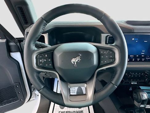 New 2025 Ford Bronco Outer Banks image 8