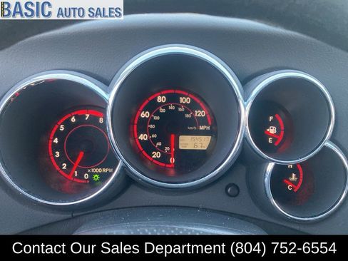 Used 2004 Toyota Matrix image 9