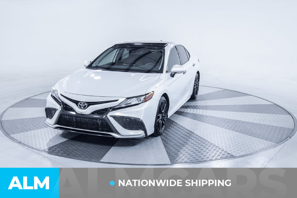 Used 2021 Toyota Camry XSE w/ Navigation Package FWD image 2