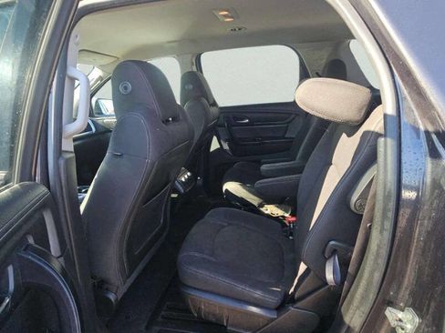 Used 2015 GMC Acadia SLE image 7