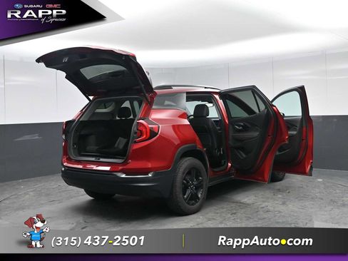 Used 2023 GMC Terrain AT4 image 29