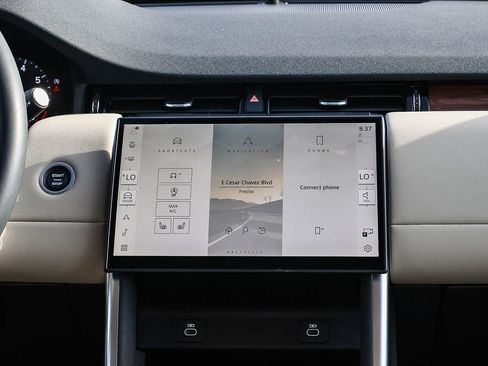 Used 2024 Land Rover Discovery Sport S image 25