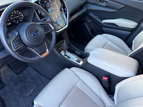 Used 2024 Subaru Ascent Premium w/ Convenience Package image 10