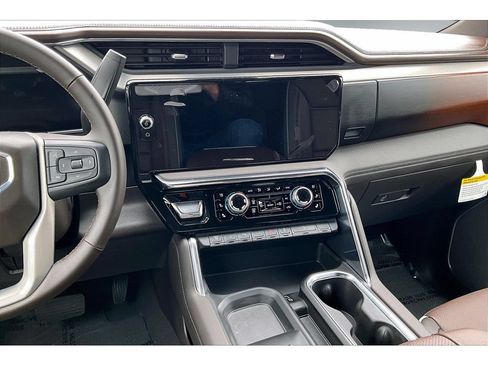 New 2026 GMC Sierra 2500 Denali w/ Max Trailering Package AWD/4WD image 6