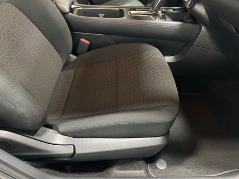 Used 2025 Nissan Kicks S AWD/4WD image 53