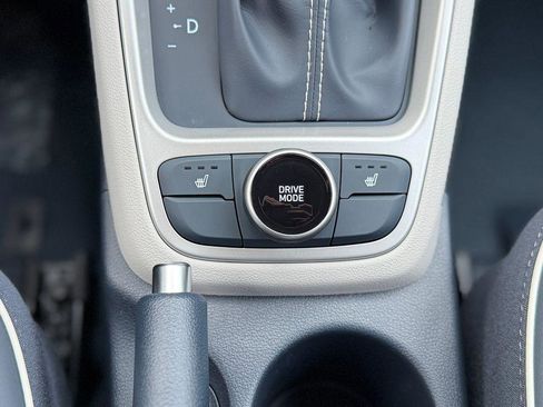 New 2026 Hyundai Venue SEL image 17