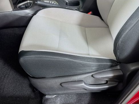 Used 2018 Toyota RAV4 XLE image 22