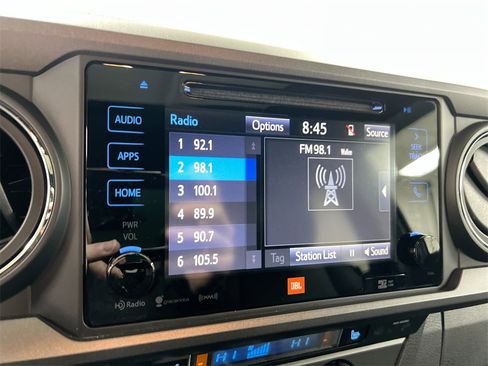 Used 2019 Toyota Tacoma TRD Off-Road image 13