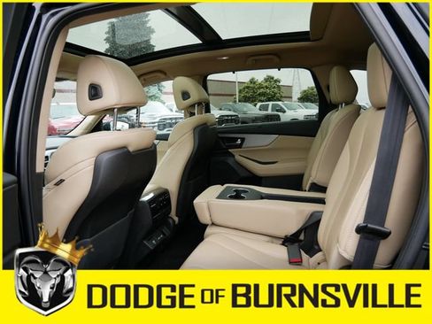 Used 2022 Acura MDX SH-AWD w/ Technology Package image 16