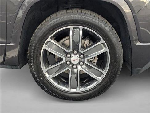 Used 2017 GMC Acadia Denali image 22