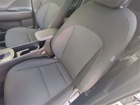 New 2026 Hyundai Kona SE image 17