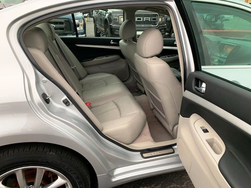 Used 2009 INFINITI G37 x Sedan image 11