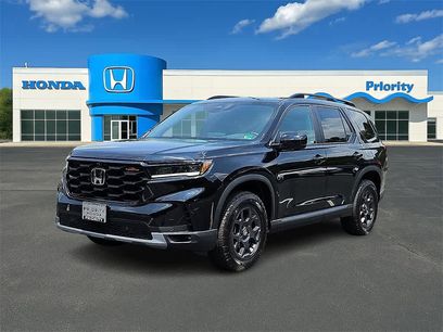 New 2025 Honda Pilot TrailSport