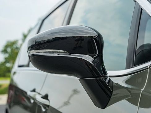 New 2027 Chrysler Pacifica Select FWD image 18