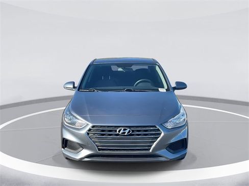 Used 2019 Hyundai Accent SE image 2