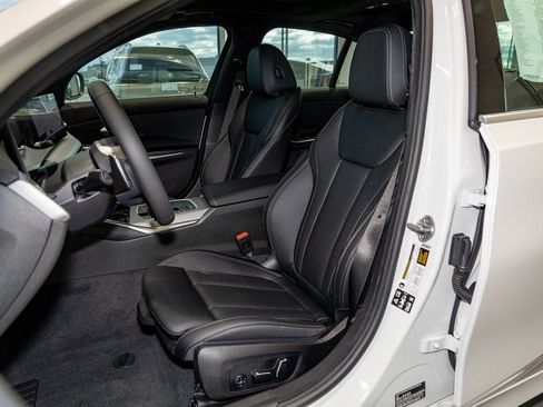 New 2026 BMW 330i xDrive Sedan w/ Premium Package image 33