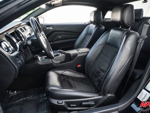 Used 2013 Ford Mustang GT Premium RWD image 6