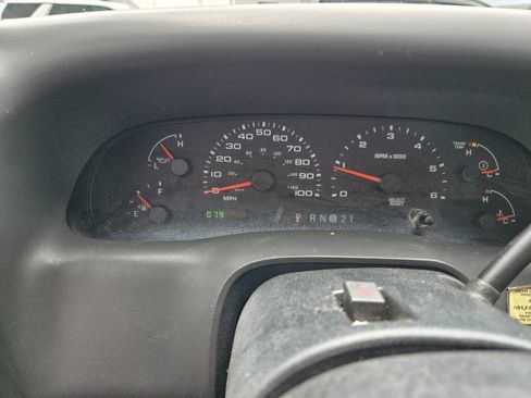 Used 2004 Ford F350 XL image 19