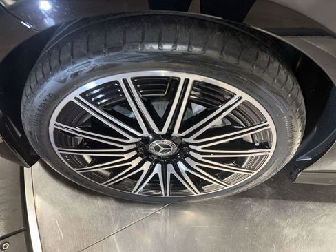 Used 2024 Mercedes-Benz CLE 300 4MATIC Cabriolet image 10