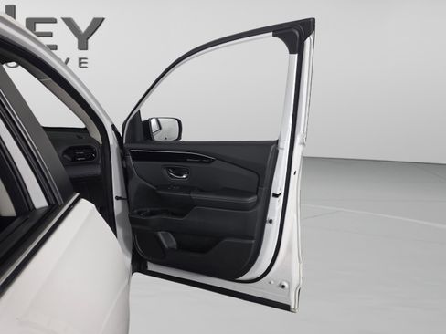 Used 2023 Honda Pilot EX-L image 30