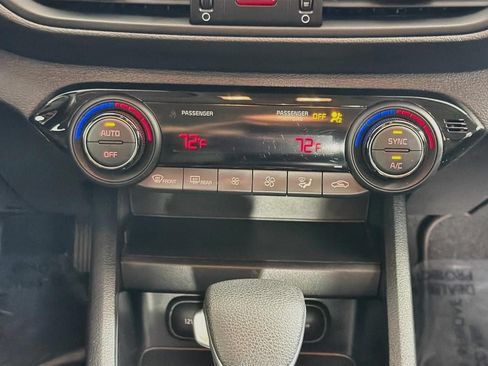 Used 2019 Kia Forte LXS FWD image 16